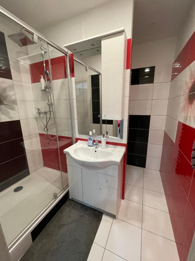 Monfas Apartment Barrandov Prag Eksteriør billede